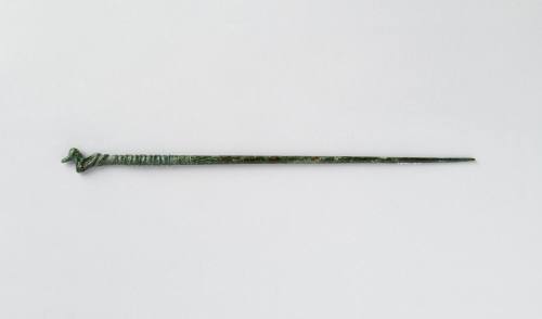 Duck-Headed Pin