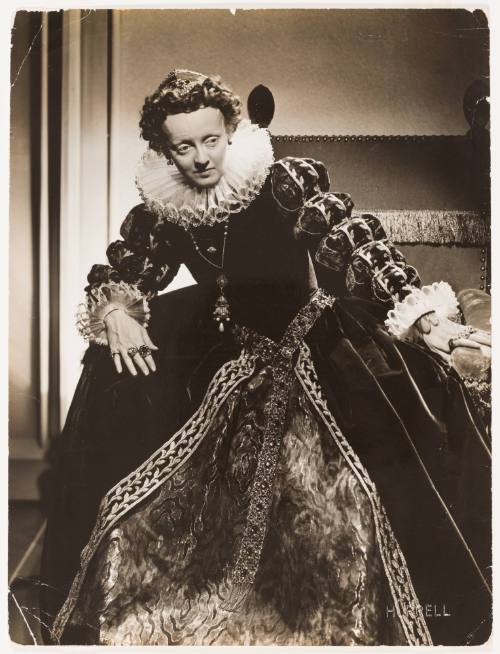 Bette Davis as Elizabeth I