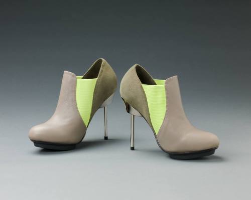 United Nude