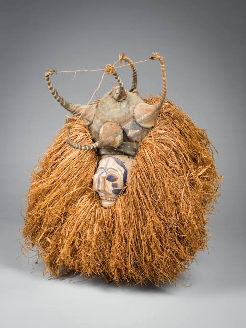 Helmet Mask (ndeemba)