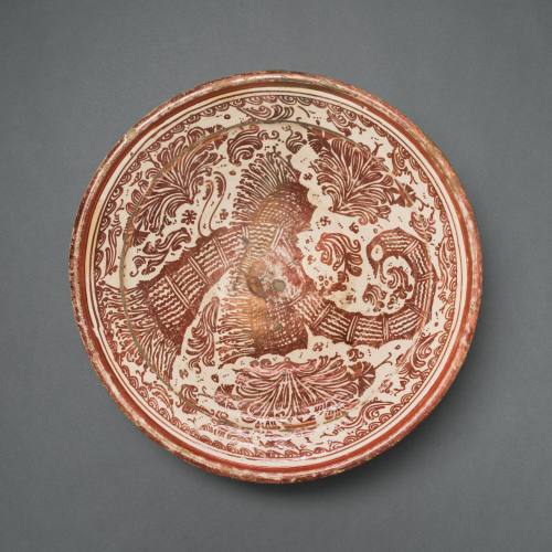 Plate with Stylized Image of a Long-necked Bird
