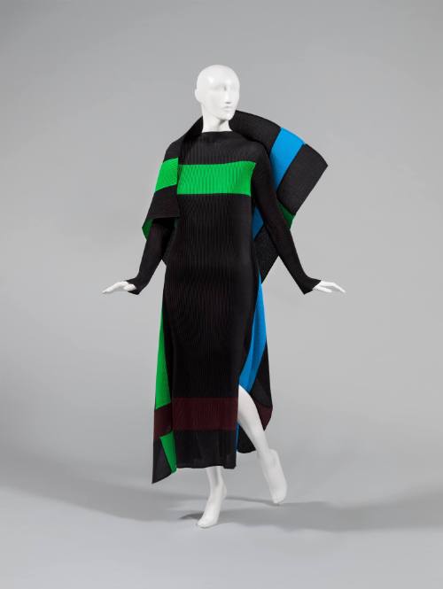 Geometric Pleats
